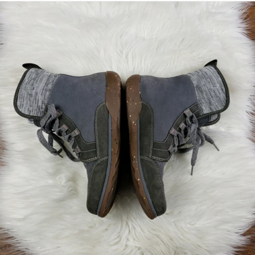 Chaco Barbary chukka Boots size 8